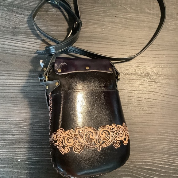 Black Cat Leather Crossbody Bag - Picture 12 of 15